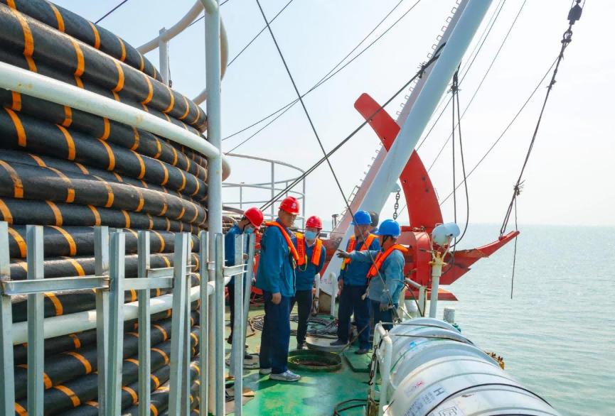 中国到美国的海底光缆,欧洲到美国的海底光缆有多少公里