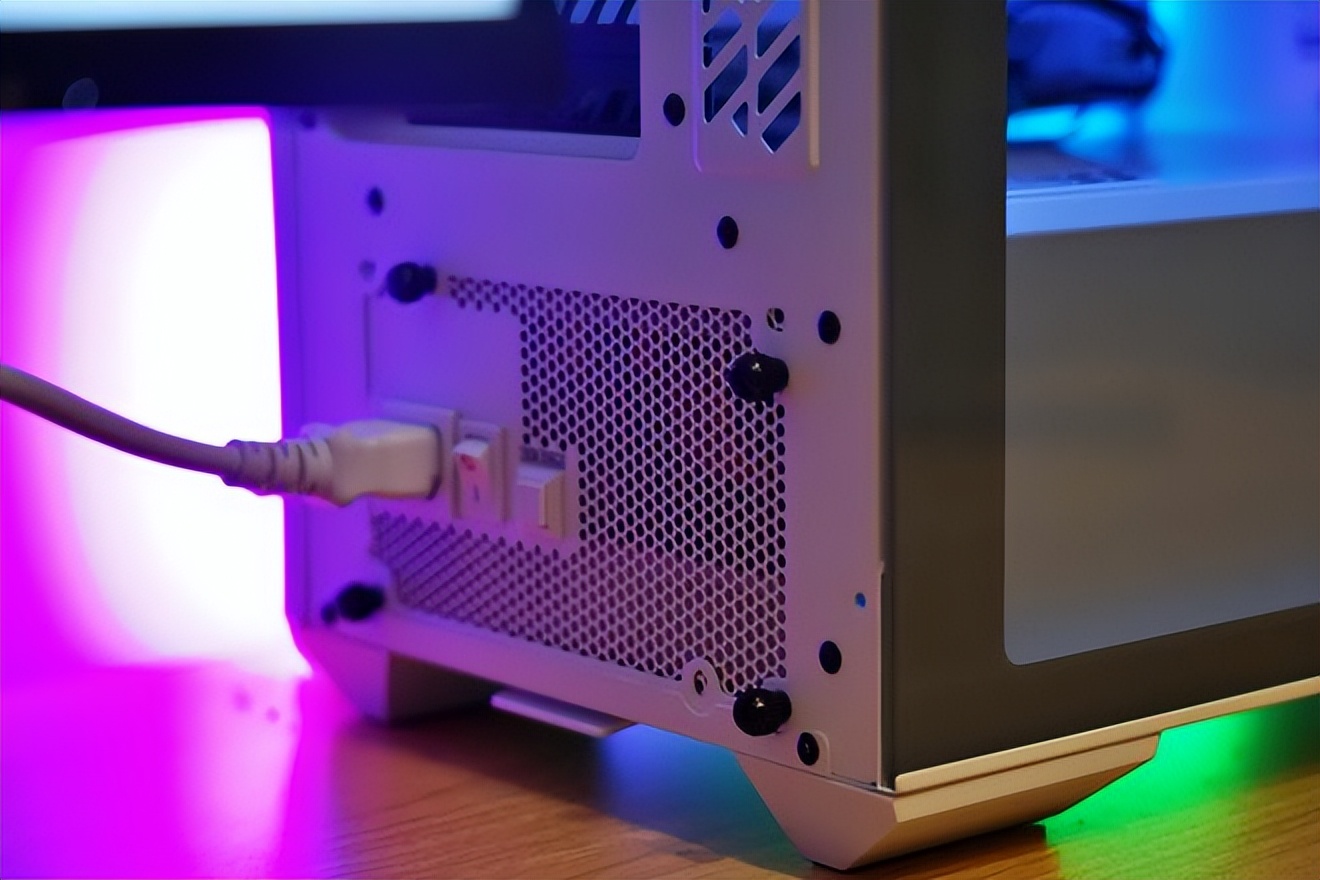 双11装机汇报：13700KF+七彩虹Z790+骨伽天吴T5水冷投入1个W