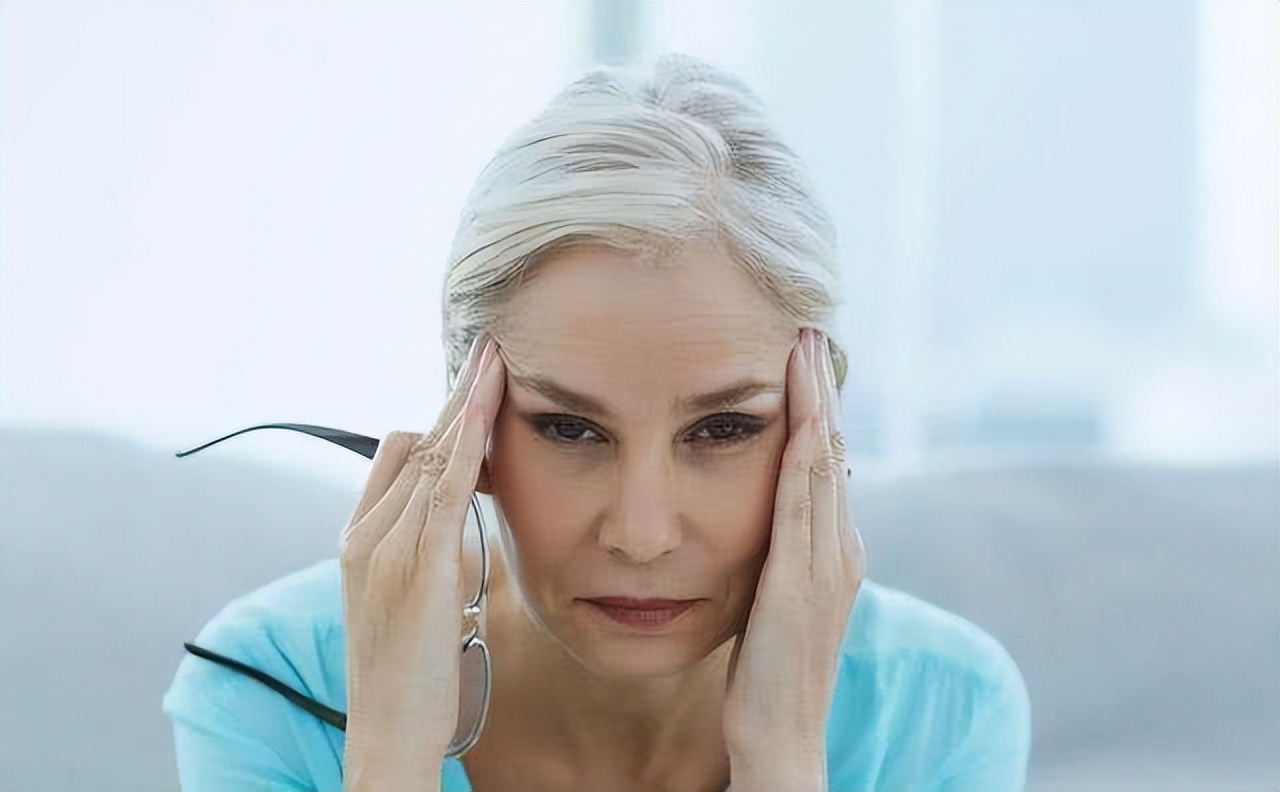 女性最佳“绝经期”或已公布，医生：越接近这个年龄，越健康