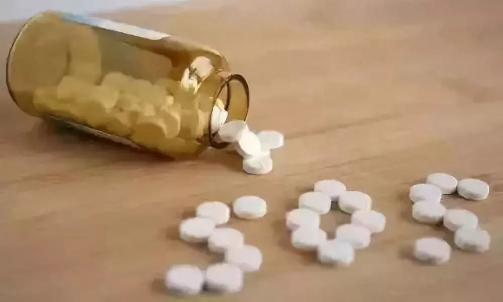 200人集体网购药,迷女孩,绿茶红茶冰糖雪梨竟成新型*药迷**