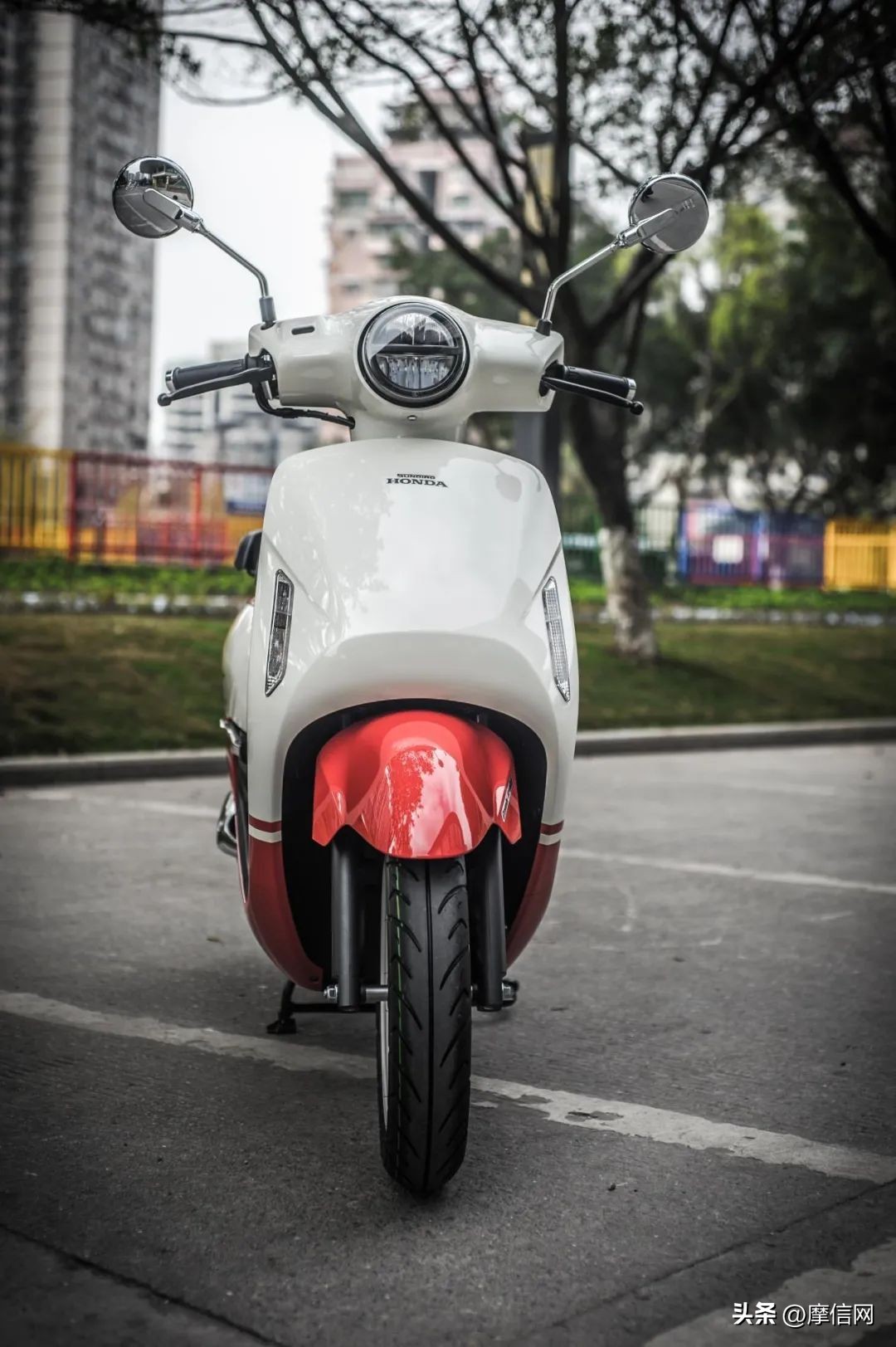 新大洲本田ns125la驾驶感受,新大洲本田NS125LA优点和缺点