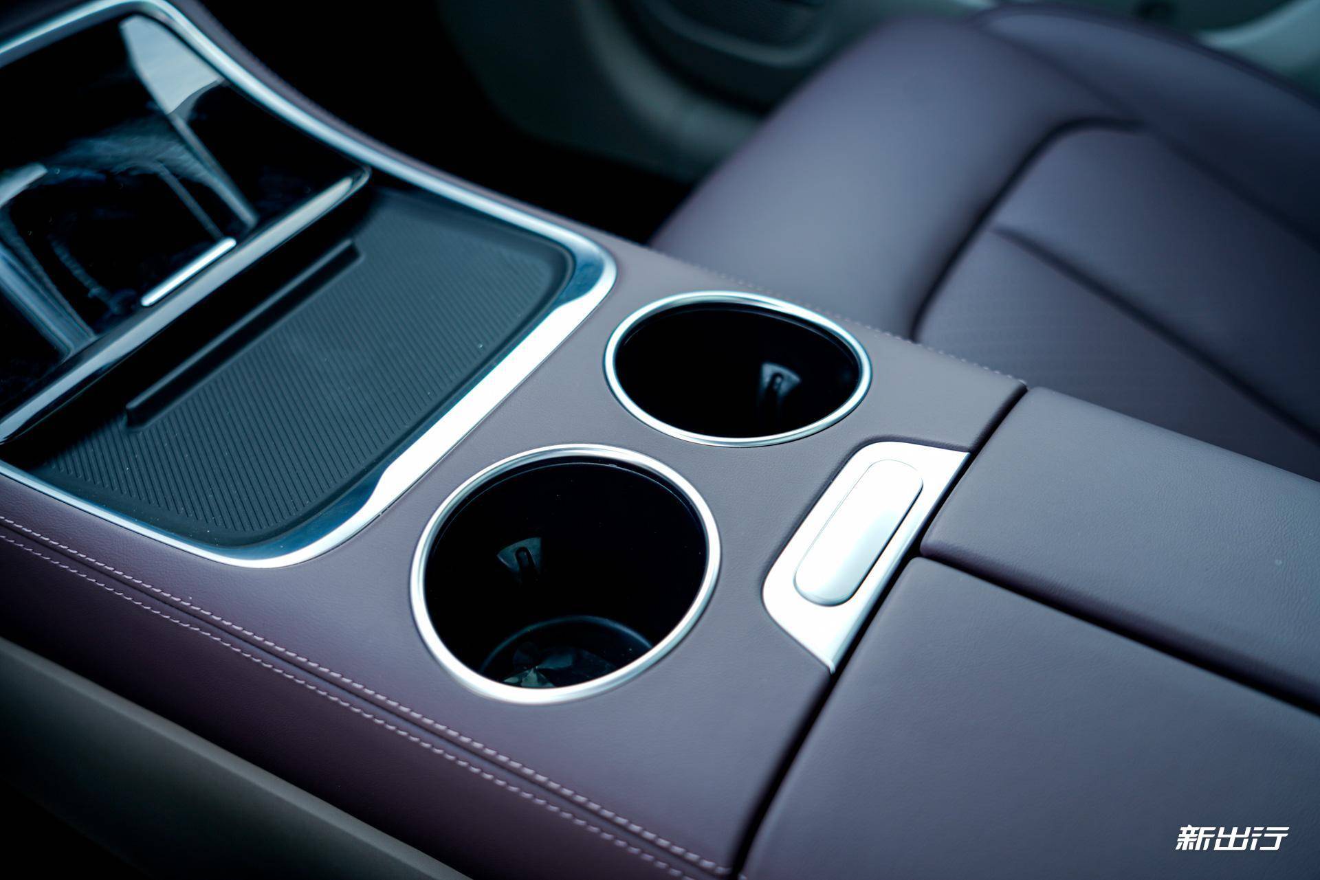 15万的中型SUV体验如何？静态实拍零跑23款C11