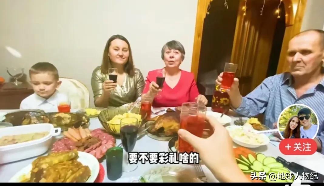 俄罗斯美女远嫁江苏,怀孕婆婆给5万红包,发现中国媳妇真幸福