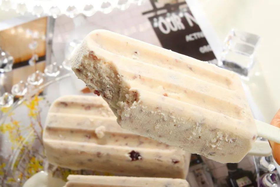 简单无需冷藏好吃的冰淇淋做法,最简单的冰淇淋不用打蛋器