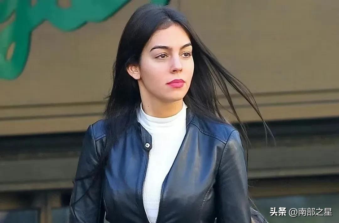 乔治娜受到抨击,乔治娜凭什么一直吸引c罗呢