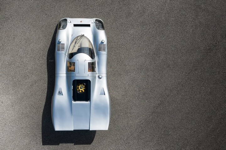 华为Mate50RS保时捷设计体验：生而峥嵘的「少数产品」