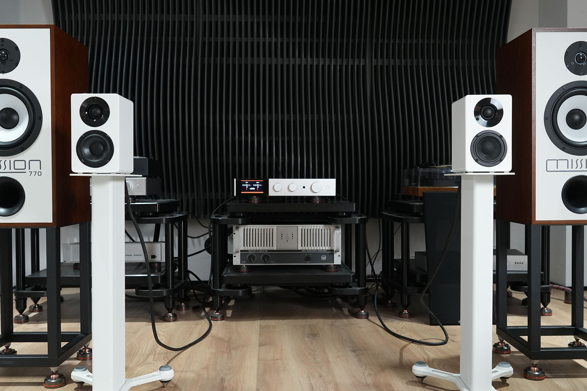 没有特别的原因别玩3寸！3寸唐韹Audiomis玩具小箱AC3试用！