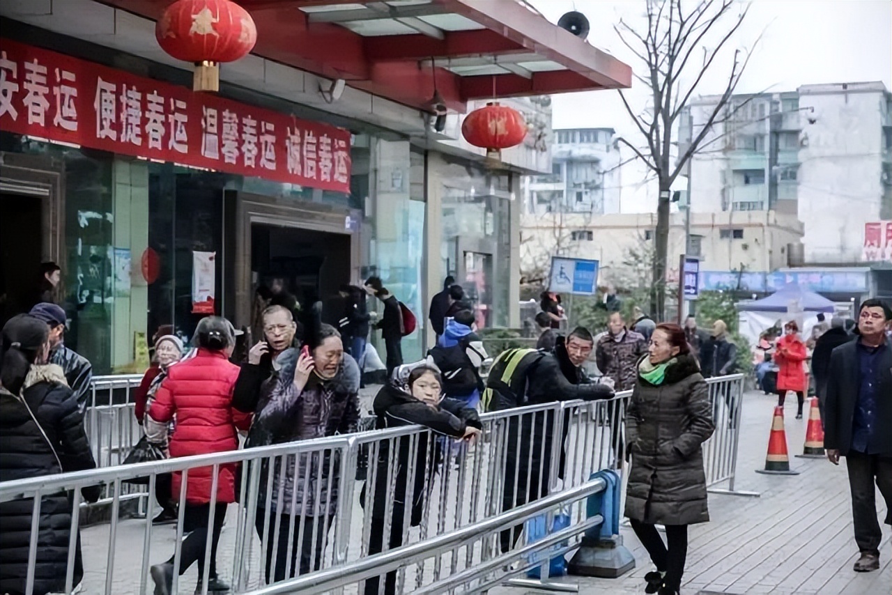 成都原来的老汽车站在哪里,成都各大汽车站