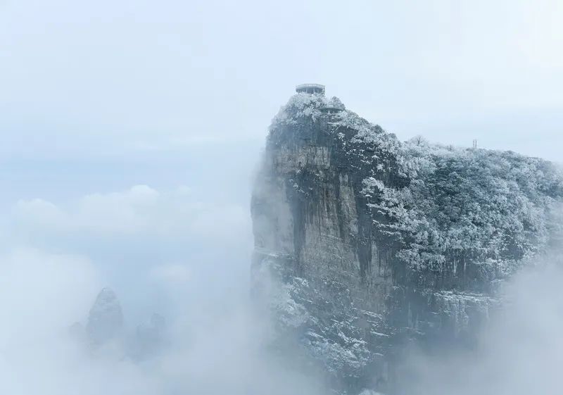 遨游中国小新闯天门山,张家界之旅天门山留影