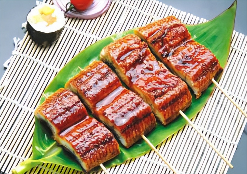 顶级鱼子酱为什么这么贵,中国是怎么把鱼子酱变成白菜价