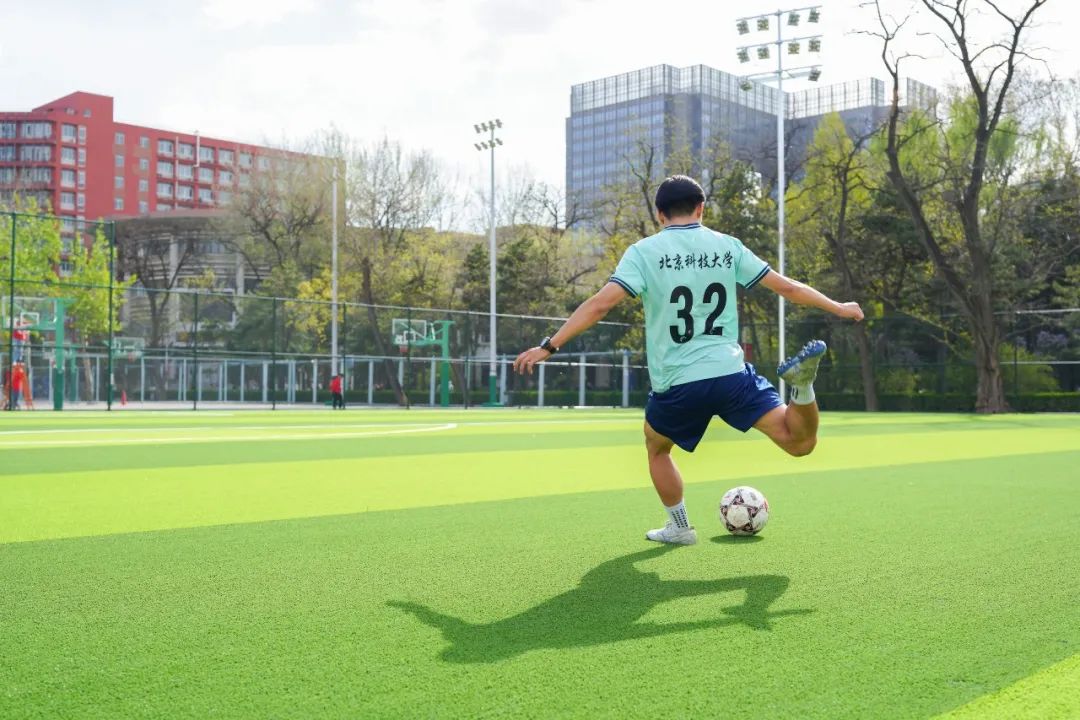 足球场改造扩建,最新足球场开放