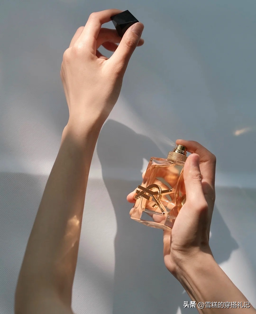 女人喷香水有什么用,女生喷香水正确方法日常