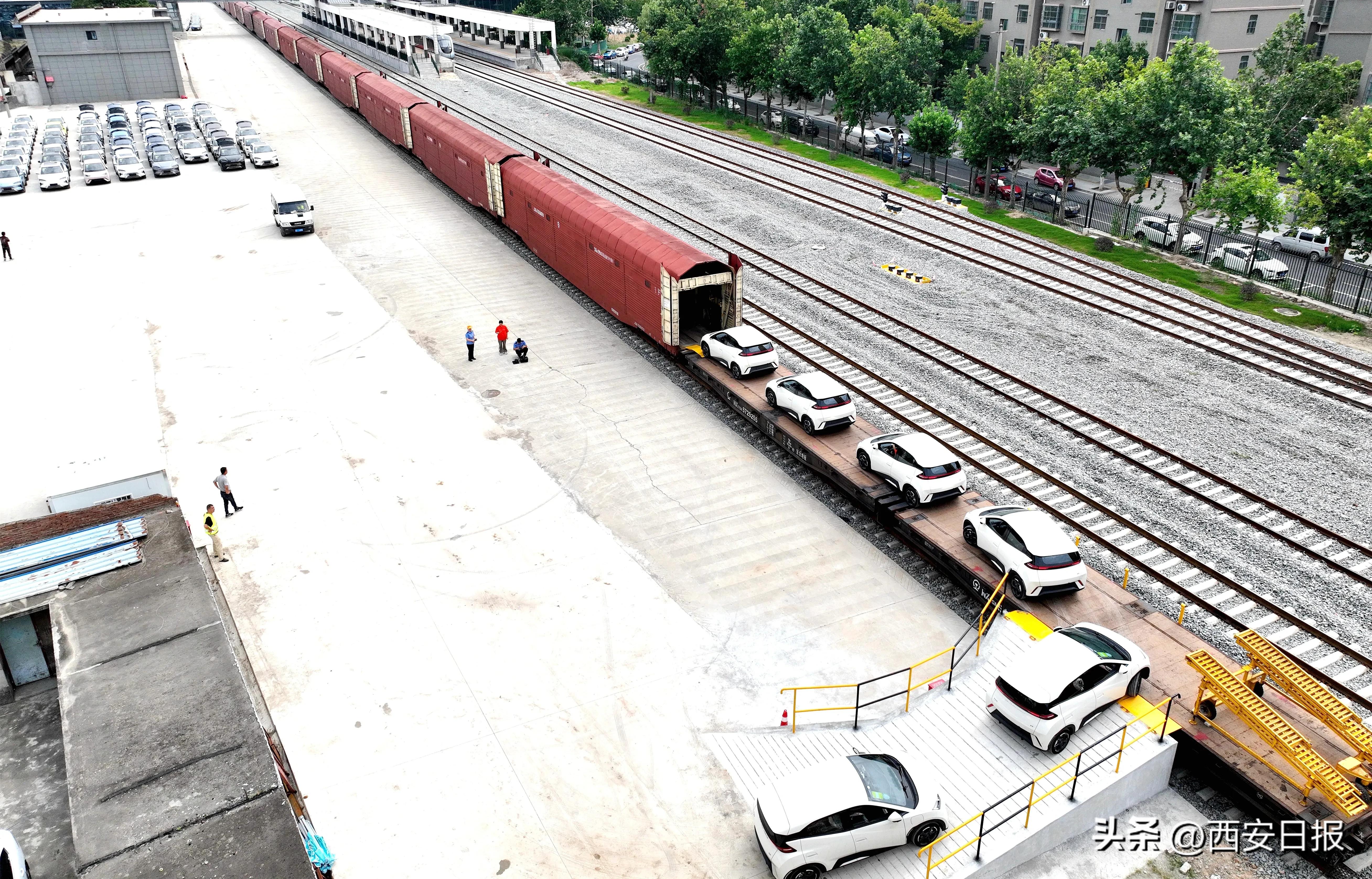 西安户县铁路客运专线,铁路双层汽车专列