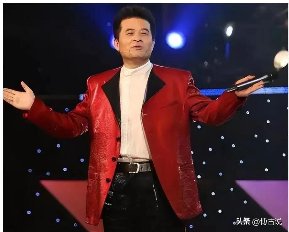 64岁毕福剑现状凄惨，陋居农村，吃力修三轮，活该付出惨痛代价