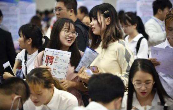 中国邮政招聘普通柜员工资,中国邮政总行招聘条件