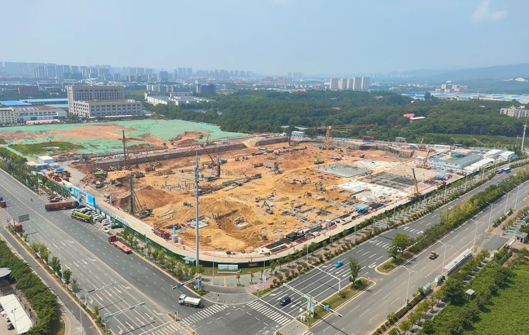 专题|市人民医院、市第十中学经开高中部进展顺利