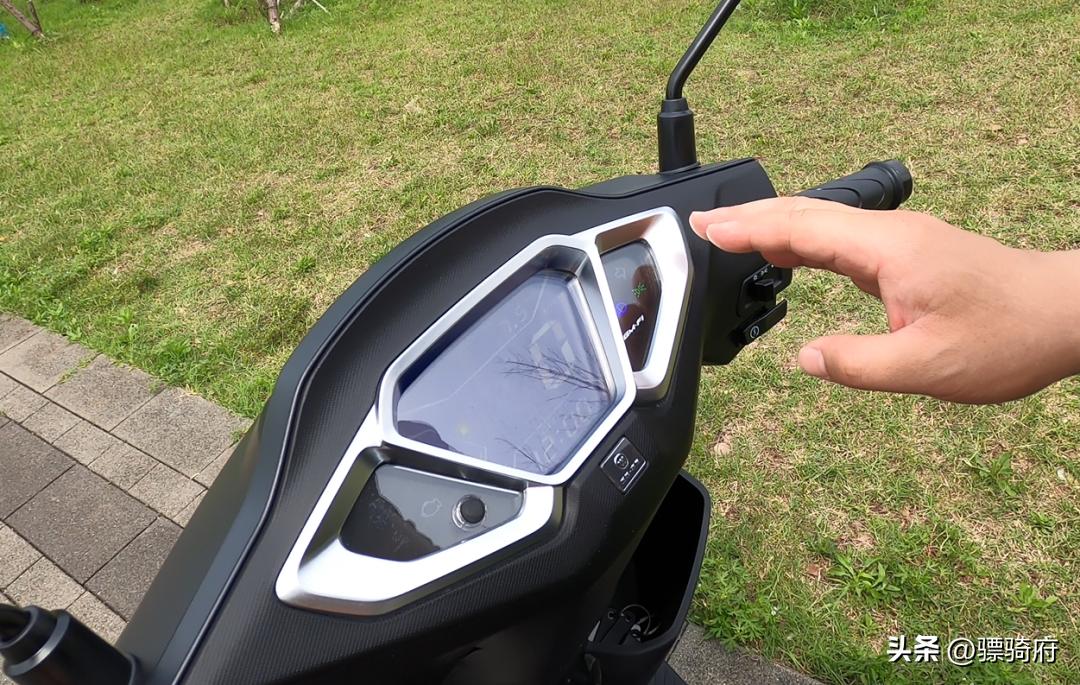 五羊本田摩托车踏板ncr125价格,五羊本田ncr125