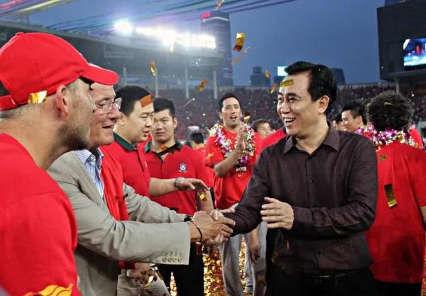 人人喊打是什么原因,中国足球队员工资为啥那么高