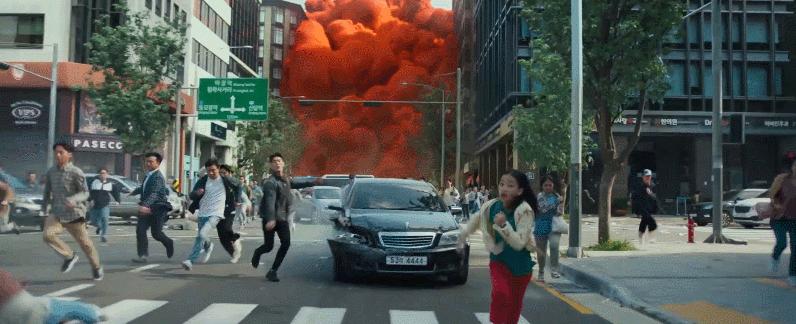 花了200亿拍的电影,花了两个亿拍的电影