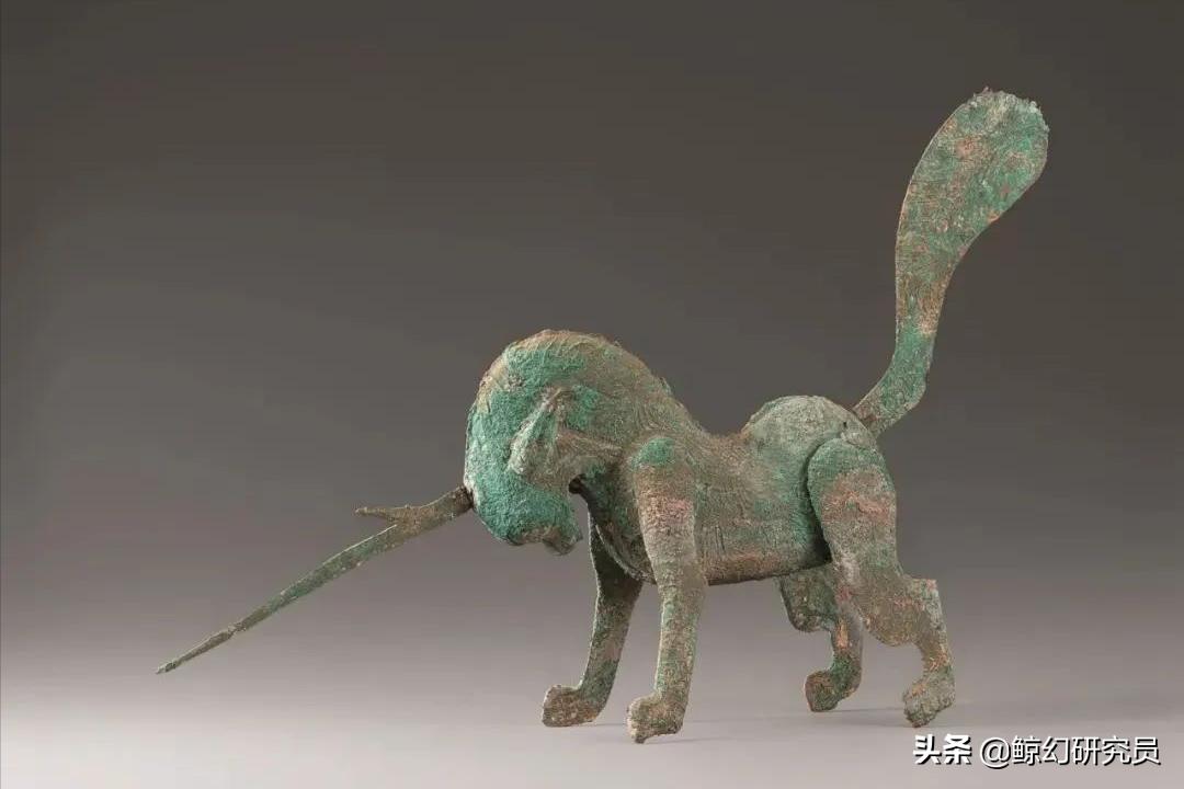 跨越五千年的守护：鲸探数字藏品之甘博“人头形器口彩陶瓶”赏析