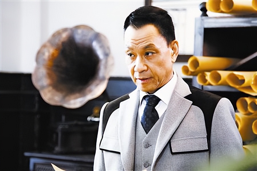 老戏骨王学圻：与结婚40年的妻子对簿公堂，11年后却感觉愧对儿子