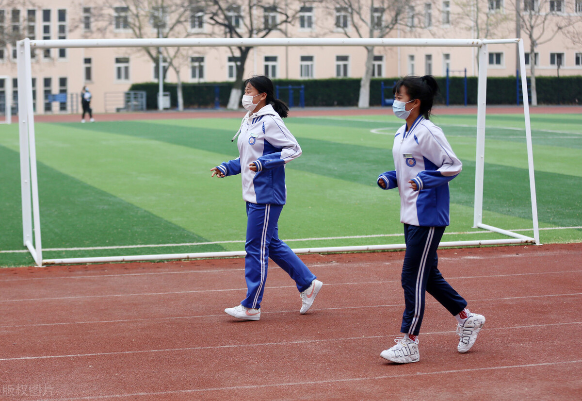 大学真的是一个小社会吗,为什么学校是一个小型社会