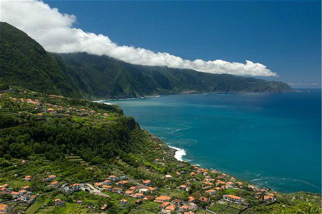 皇马c罗进球庆祝动作素材,c罗葡萄牙进球拉莫斯一起庆祝