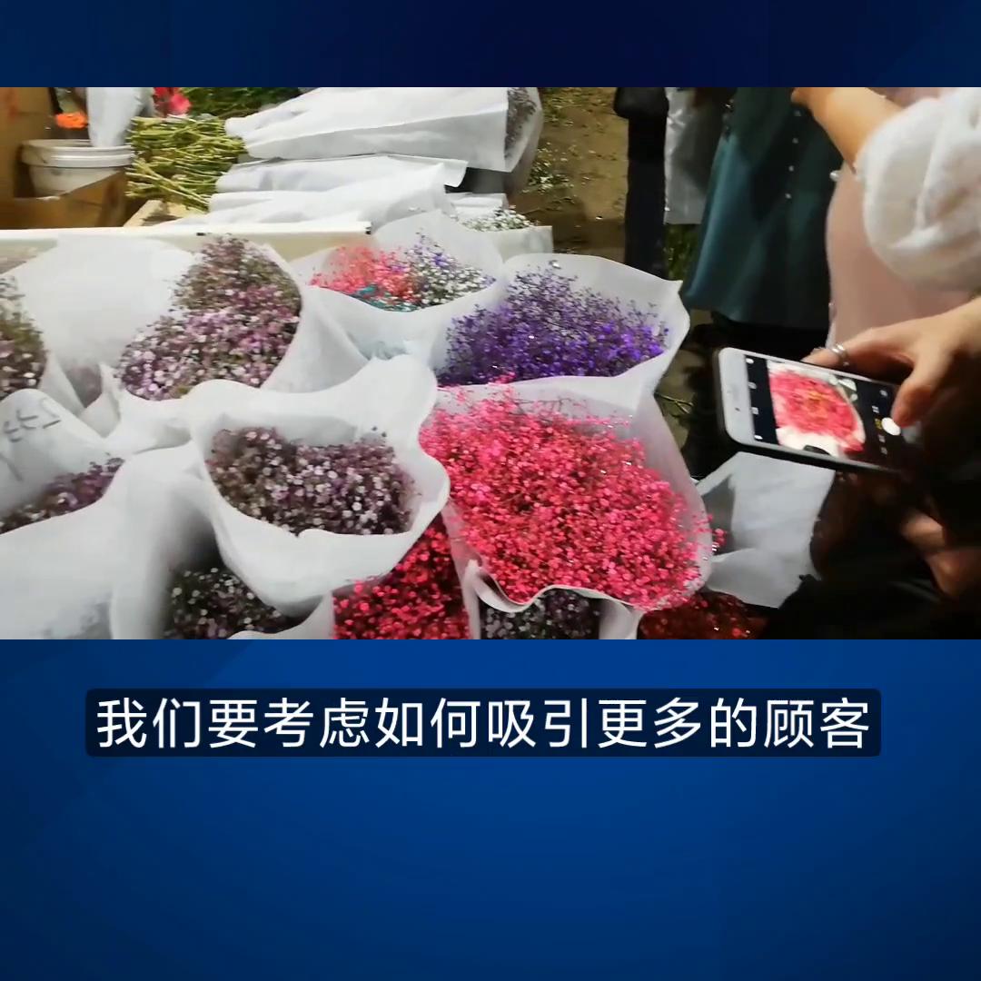 最流行的流动摆摊车,流动小车摆地摊卖什么好