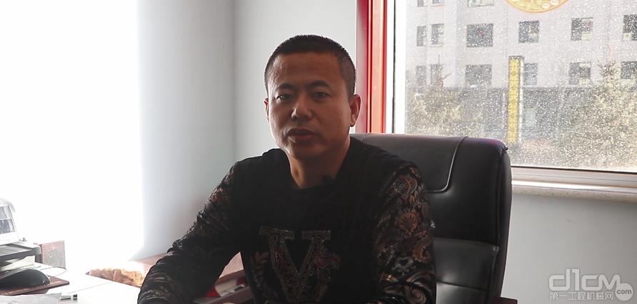 三一挖掘机用户陈占文：设备省油、效率高、故障少，永远支持三一