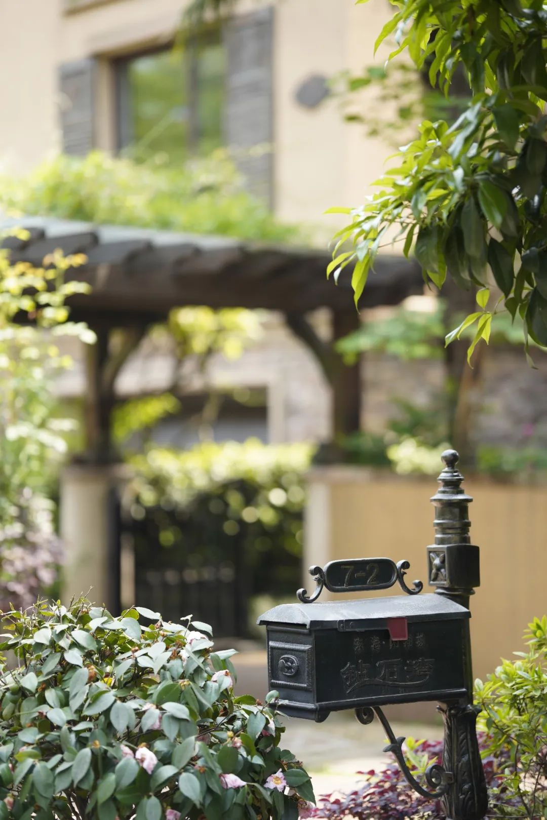 繁华与幽静之间房子,静谧与繁华之间