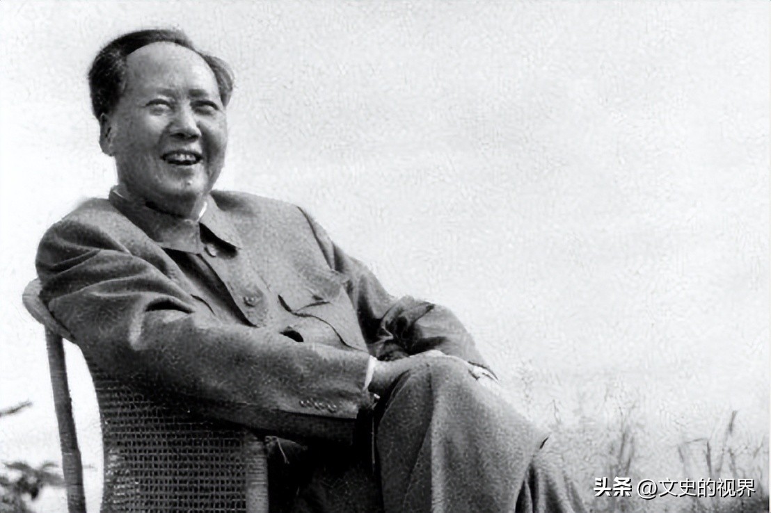 52年毛主席参观孔庙，饶有兴致地考了旁人一题：可知孔子姓什么？