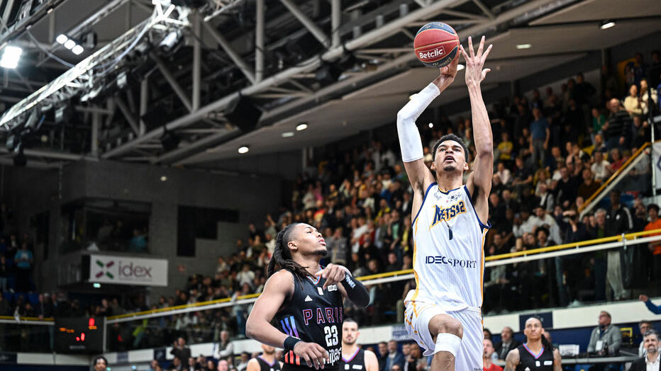 文班亚马谈首秀低迷,文班亚马首秀表现引热议