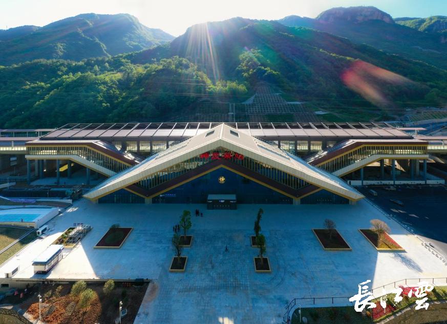 武汉神农架两天一夜自驾游,武汉自驾到神农架多少公里