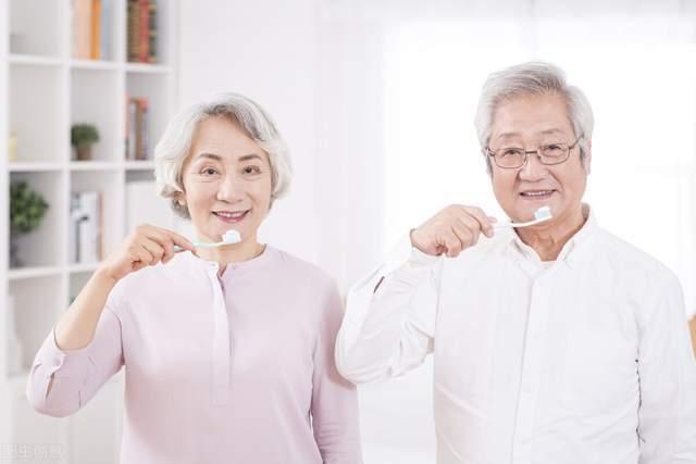 4种常见老年病家有老人的请注意,转告家里人