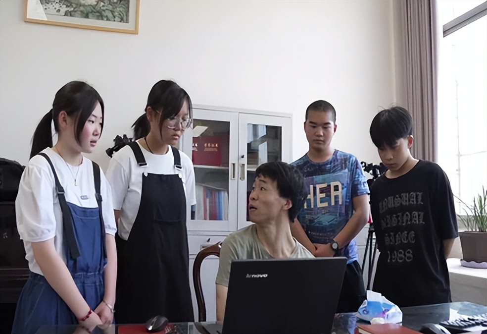 如皋开放大学学子许侯捷：自强不息，如愿实现学历能力双提升