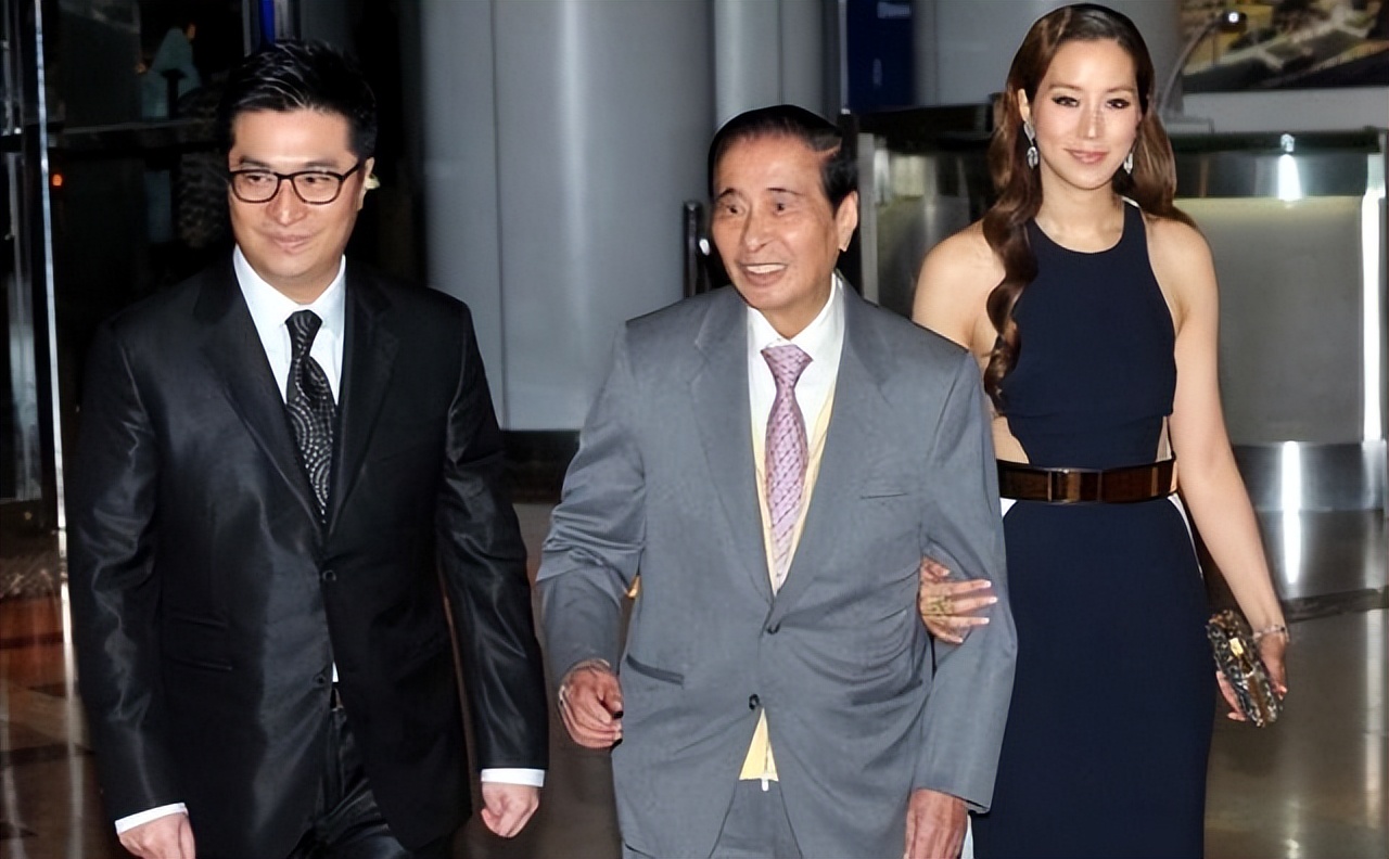 徐子淇生个孩子公公给多少钱,徐子淇24岁嫁入豪门