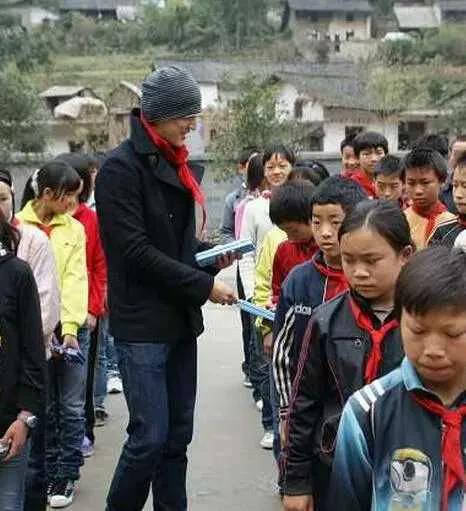 胡歌活了两千年,胡歌活得潇洒