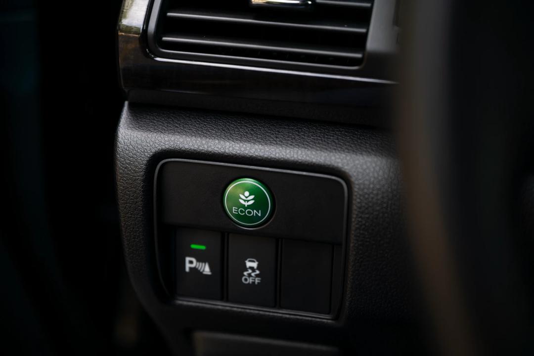 雅阁3.5v6发动机测评,本田雅阁3.0v6试驾