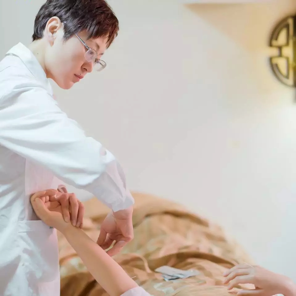 中医针灸治疗颈椎病原理,颈椎病针刀按摩针灸哪种方法好