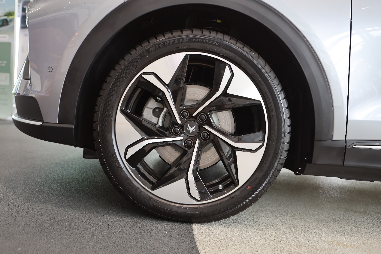 极狐阿尔法s森林版优惠落地价,极狐阿尔法s森林版525e落地