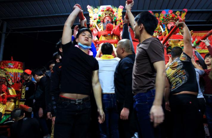 中国姓氏排名第一村,中国人口第一村