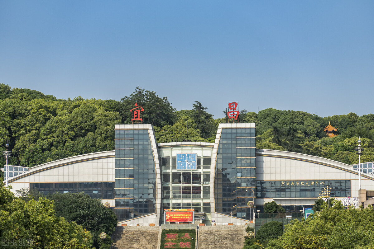 超过荆州，和襄阳并肩，宜昌是如何成为省内前三的城市？原因如下