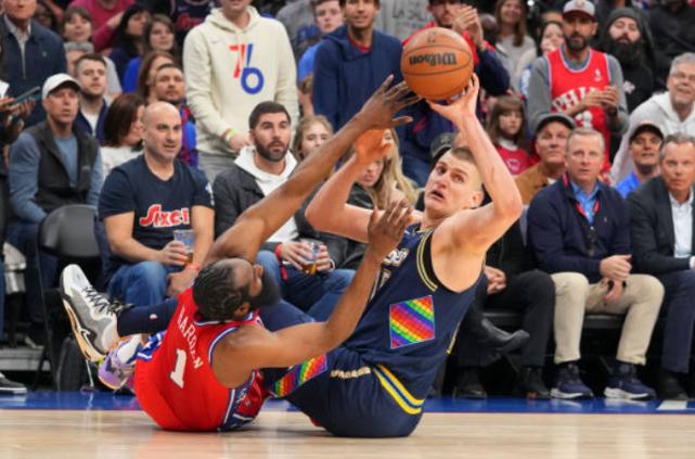 约基奇看库里表情,约基奇不摸球