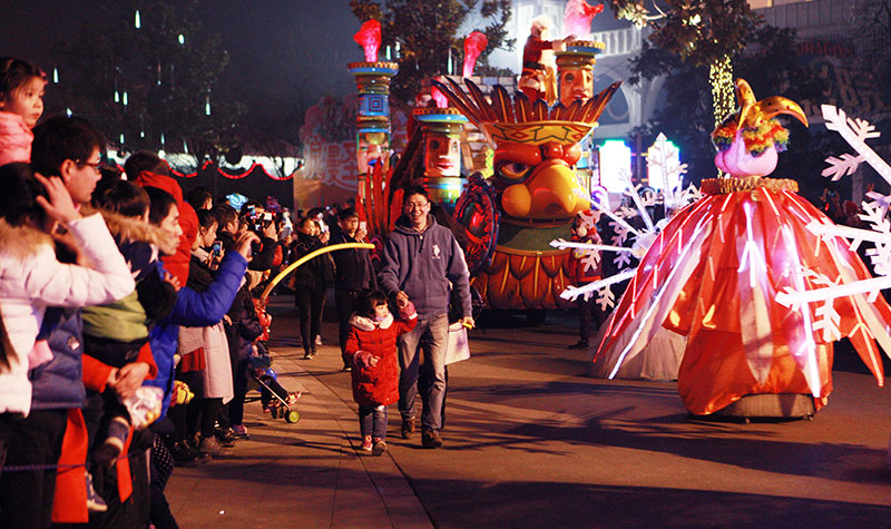 上海欢乐谷老年人门票价格,上海欢乐谷攻略项目价格