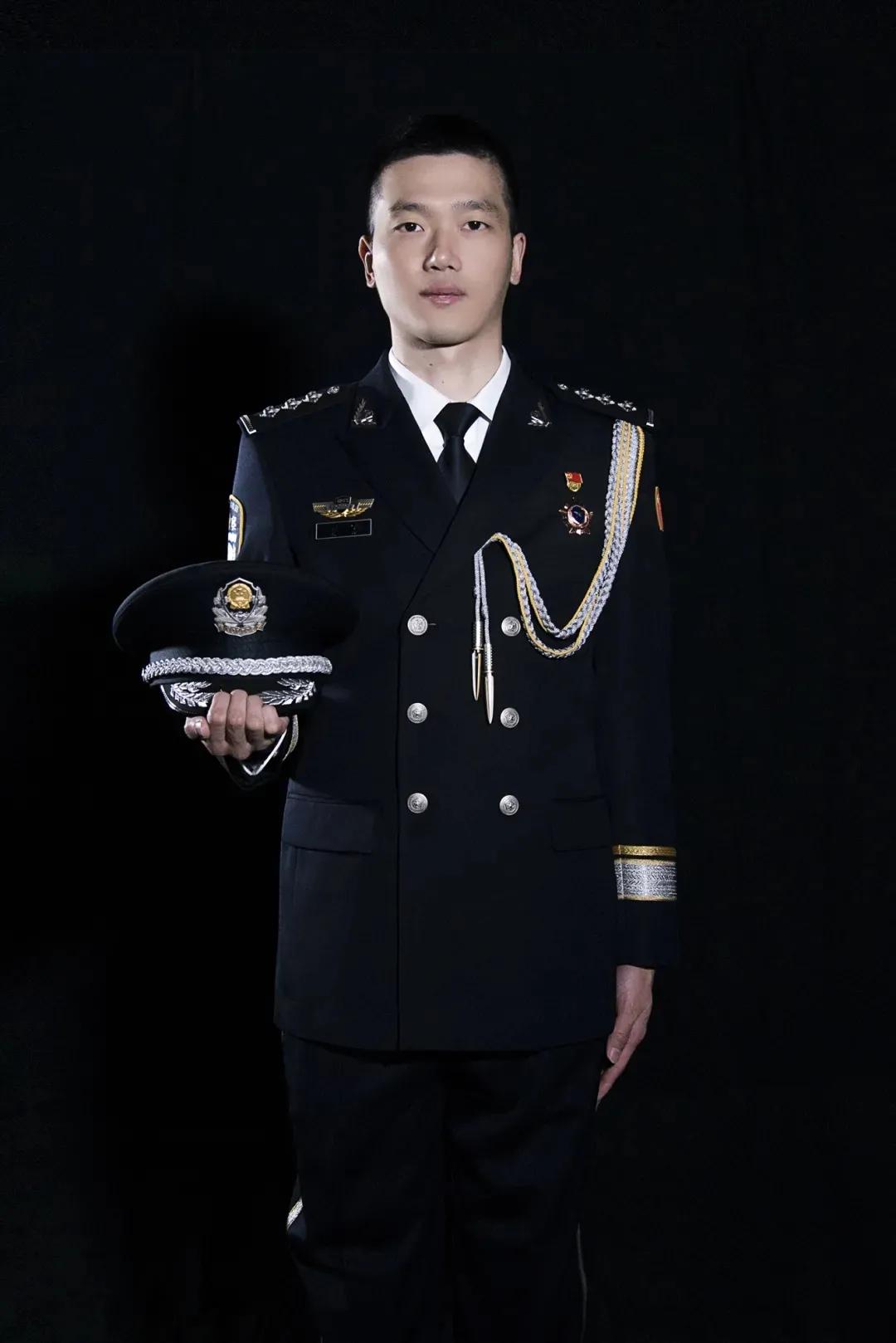 女警警服演变照片图片,最美警花警服图片