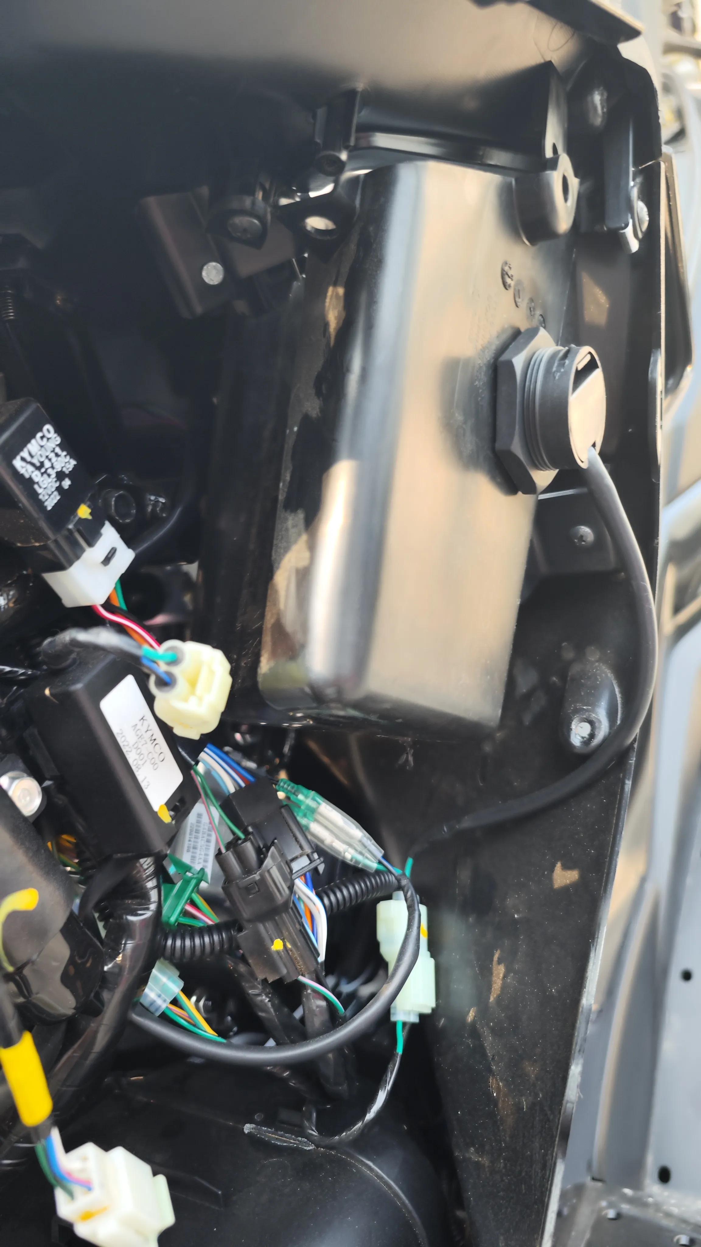 赛艇s250踏板改装三箱,赛艇250大手套箱