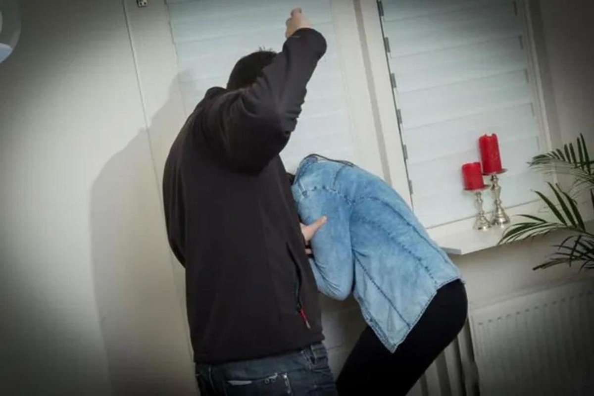 四川雇凶杀人被骗,四川雇凶杀妻案丈夫获刑6年