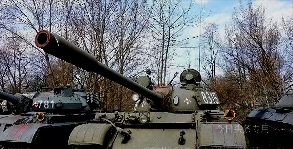 俄罗斯将t54坦克魔改,苏联t54中型坦克