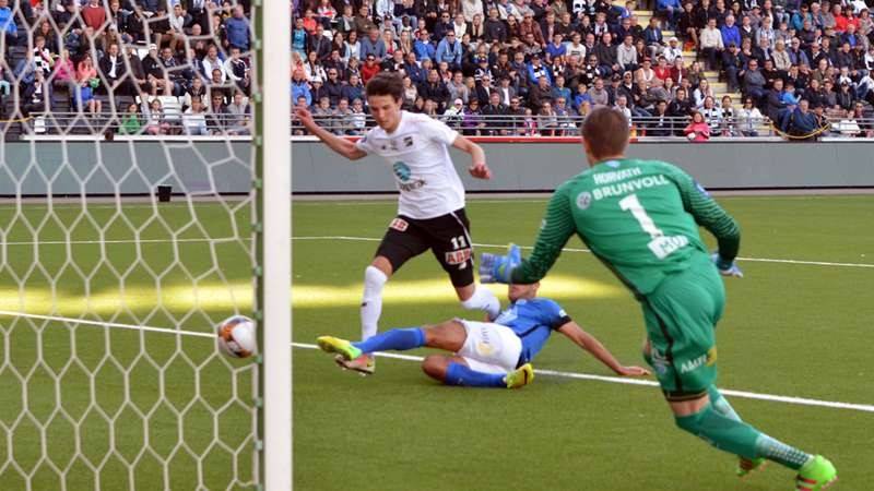 桑德菲杰vs莫尔德阵容,桑德菲杰赛程