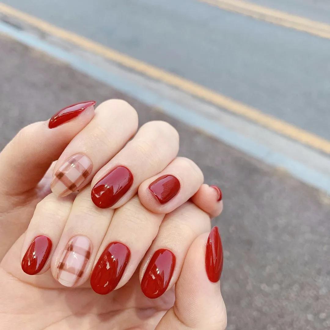 沈阳美甲培训教程分享,零基础学美甲沈阳美甲培训学校